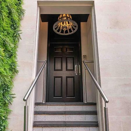 Modern, Relaxing 1 Bed Apartment Bath Exterior photo